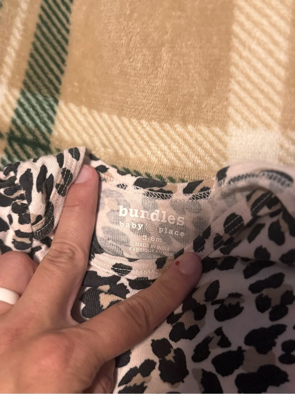 Long-Sleeve Leopard Print Baby Bodysuit - Pink/Black